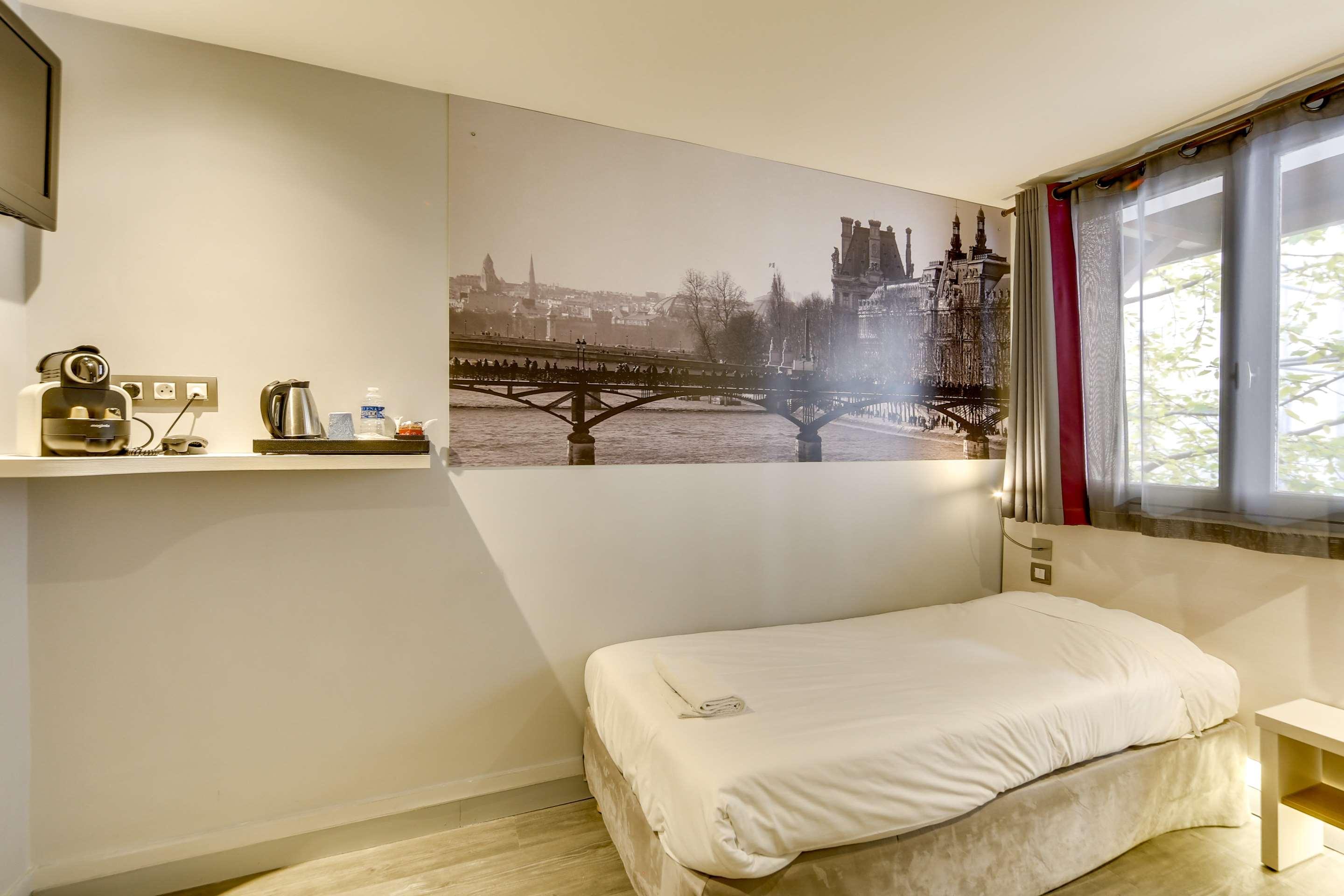 Hotel Kyriad 12 - Nation Paris