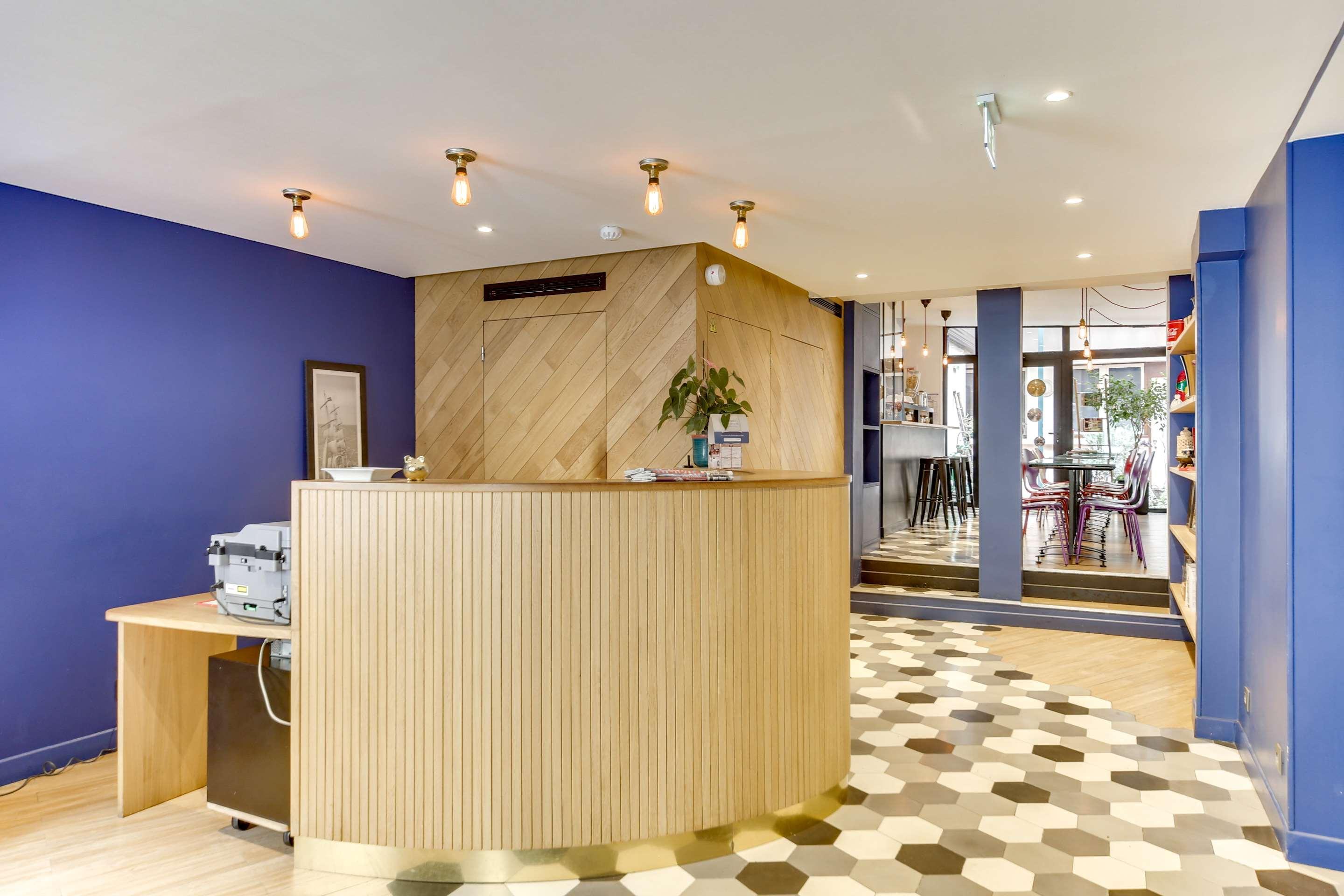Hotel Kyriad 12 Nation